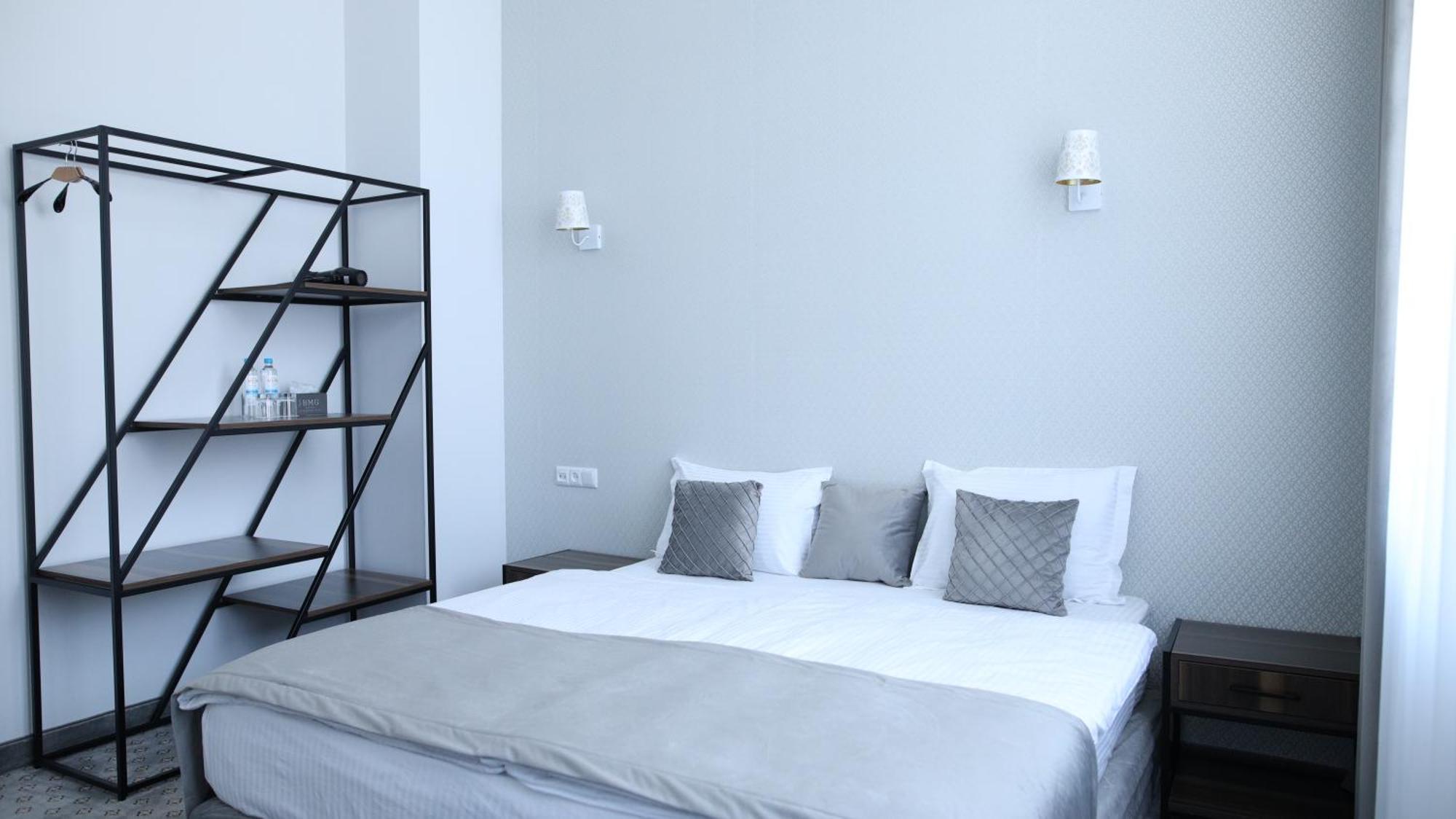 Bmg Hotel By Grigoryans Group Goris Eksteriør billede