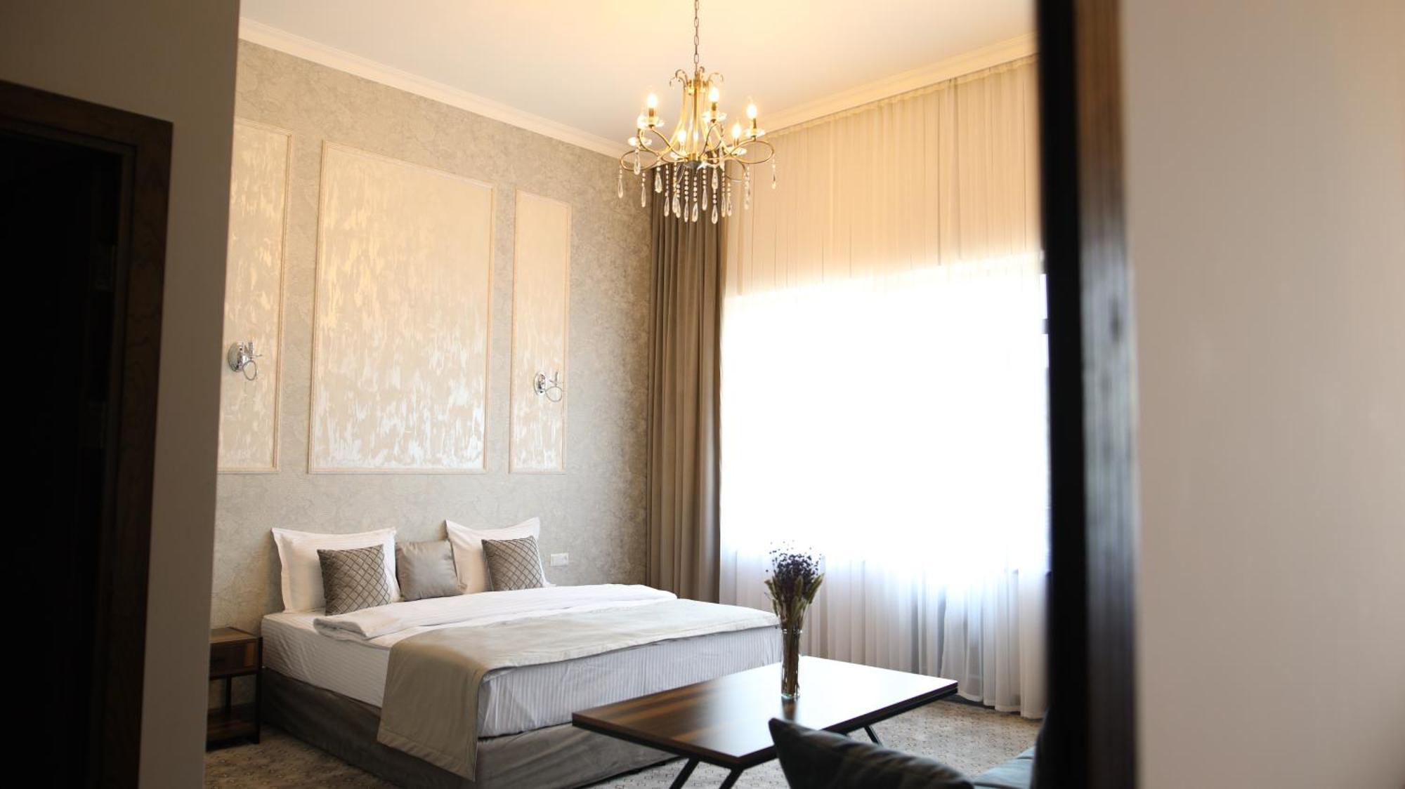 Bmg Hotel By Grigoryans Group Goris Eksteriør billede