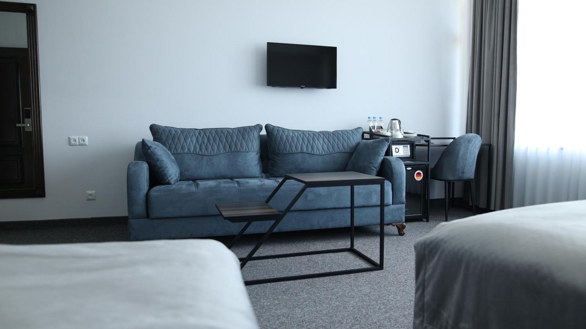 Bmg Hotel By Grigoryans Group Goris Eksteriør billede