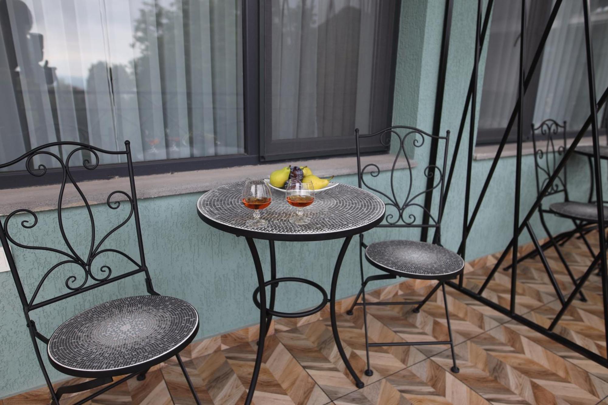 Bmg Hotel By Grigoryans Group Goris Eksteriør billede